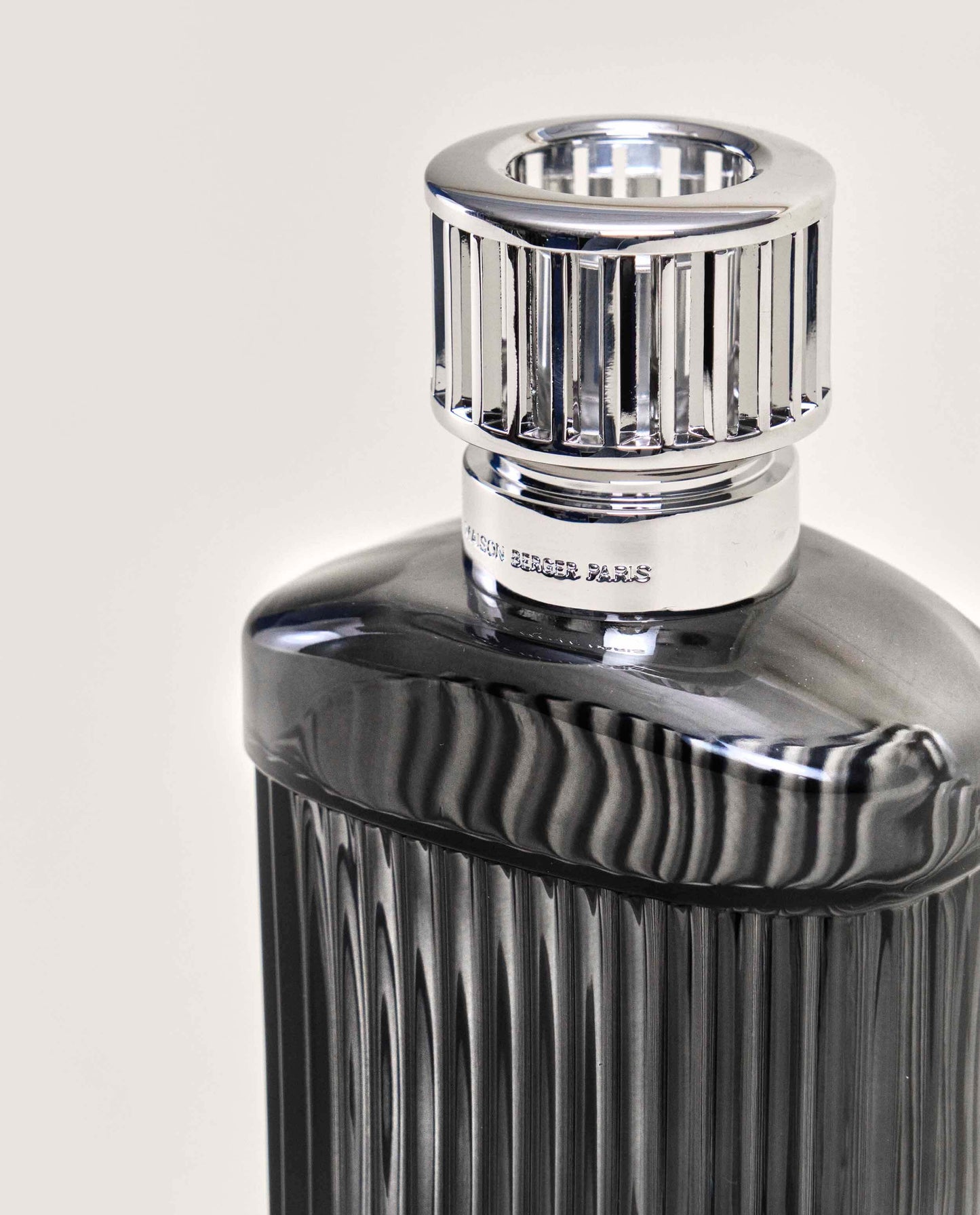 Alpha Black Maison Berger Lamp