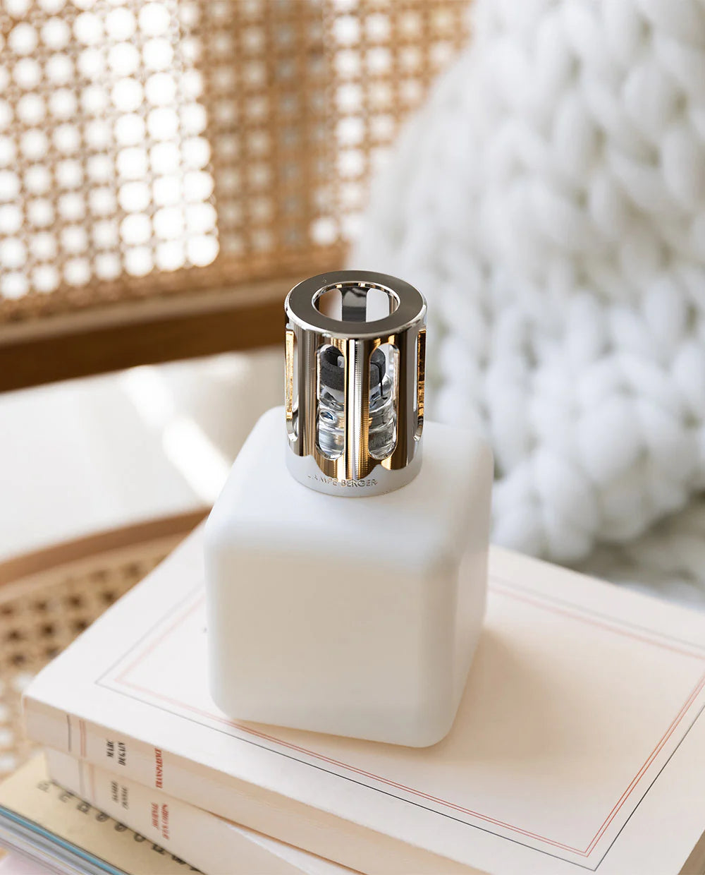 Glaçon White Maison Berger Lamp Gift Set (Delicate White Musk)