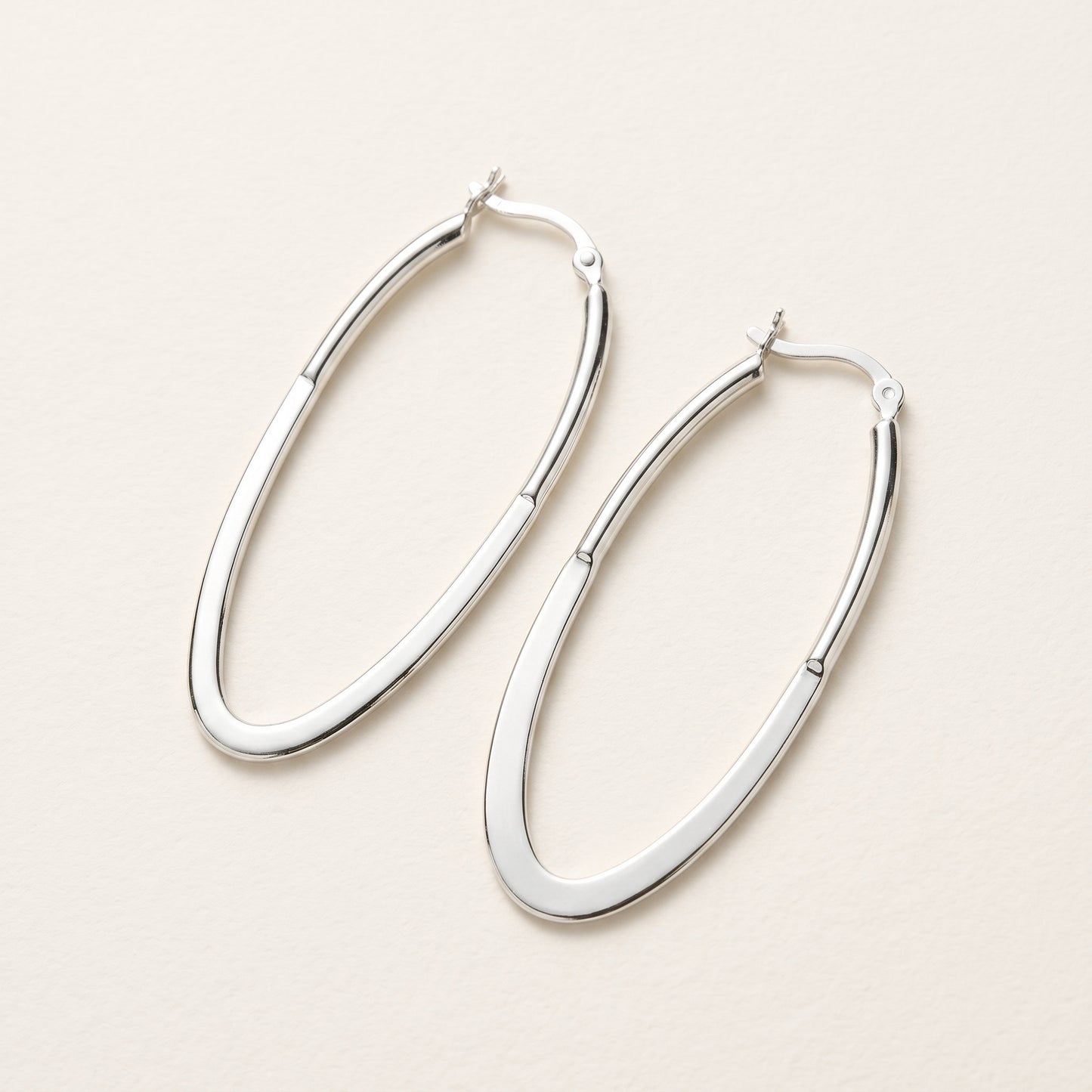 Classic Oval Hoop Earings