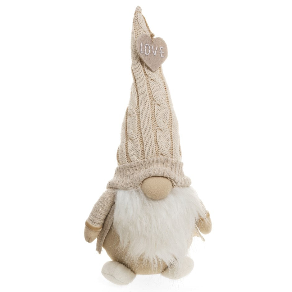 Gnome Wearing Heart Hat 6x13