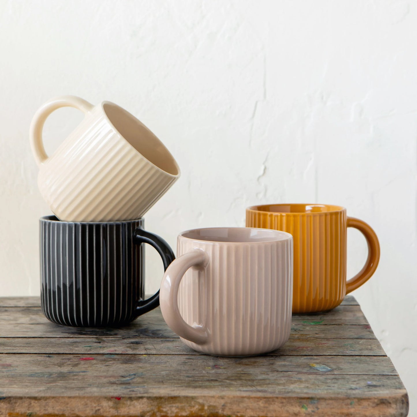 Fluted Stoneware Mug – Ecru (22 oz)