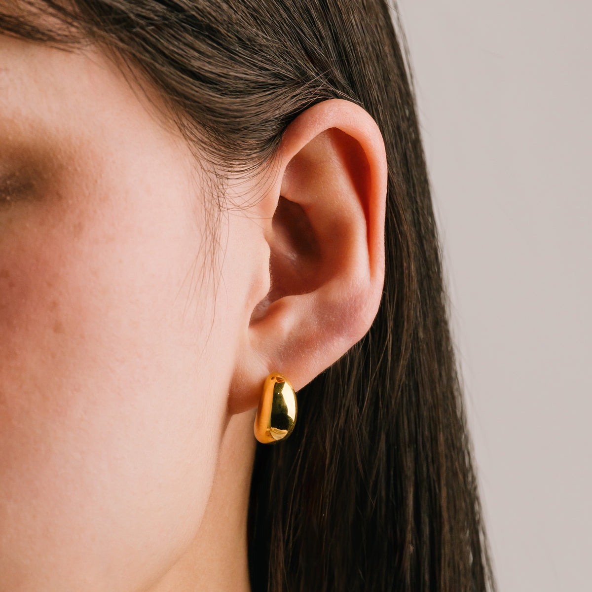 Crest Dome Hoop Earrings - Gold