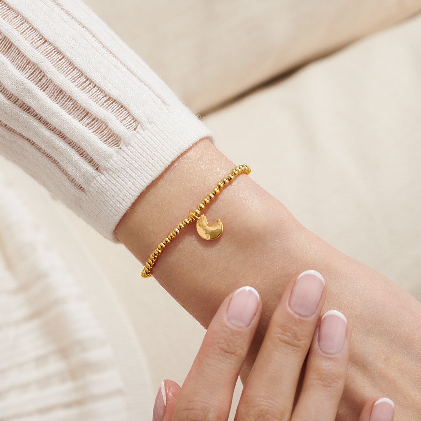 A Little 'Good Fortune' Bracelet In Gold-Tone Plating