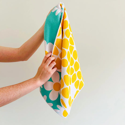 Double Sided Microfiber Tea Towel - Blue Daisy