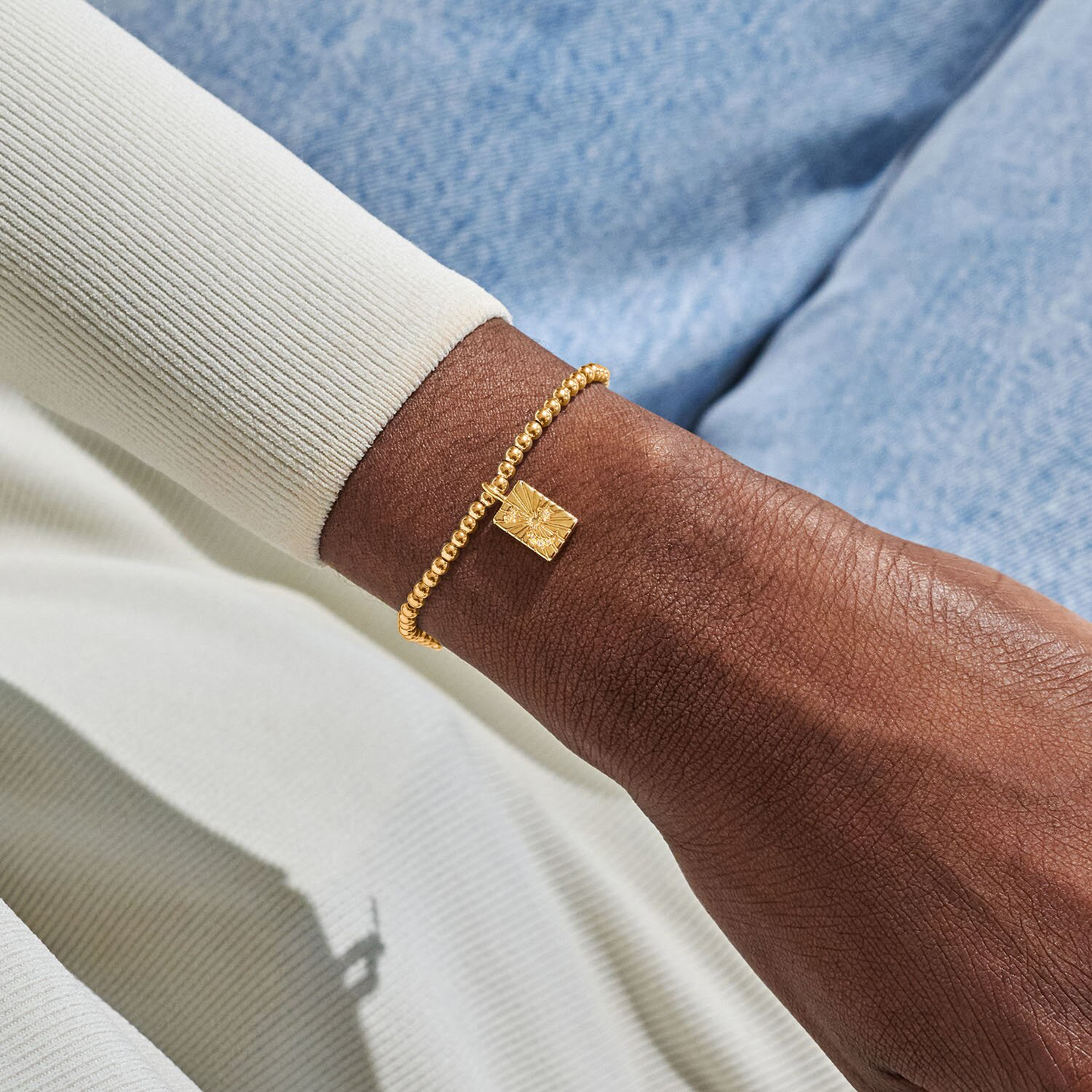 A Little 'Dreams Adventures Memories' Bracelet