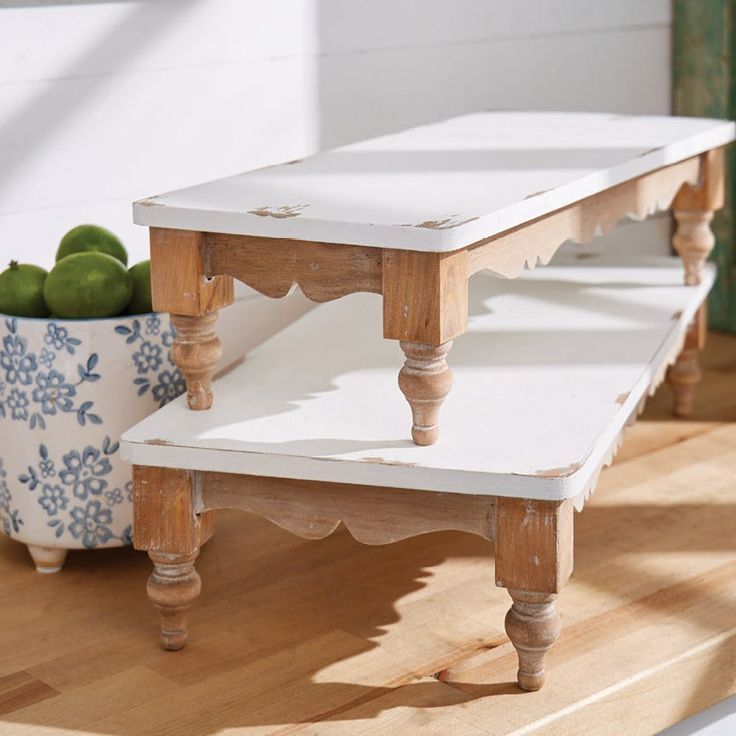 Scalloped Wood Riser