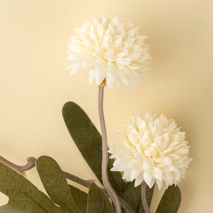 Pom Pom Spray - White