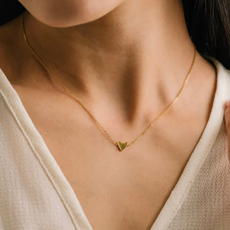 Flirt Necklace