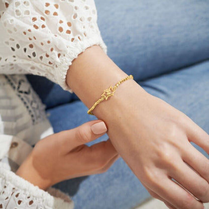 Forever Yours 'Amazing Auntie' Bracelet