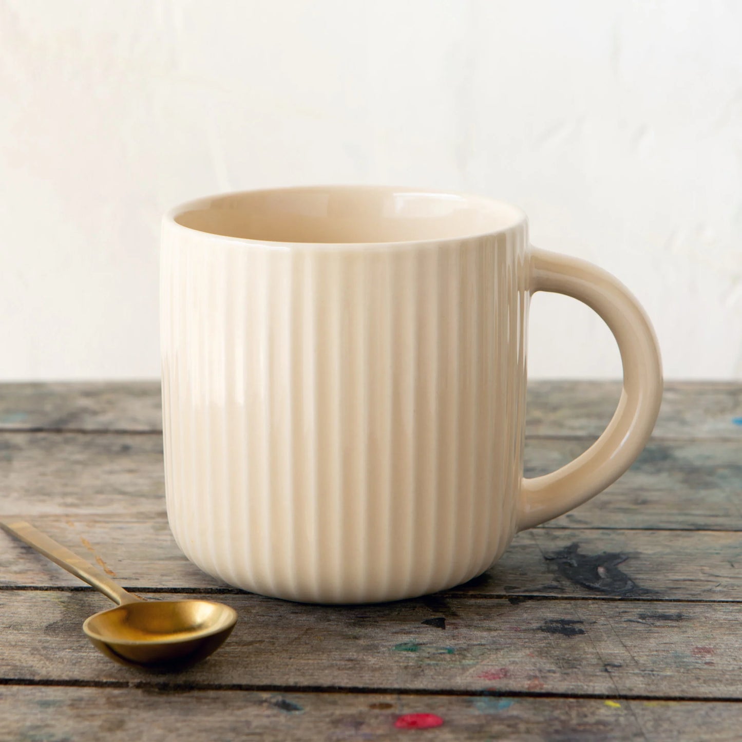 Fluted Stoneware Mug – Ecru (22 oz)