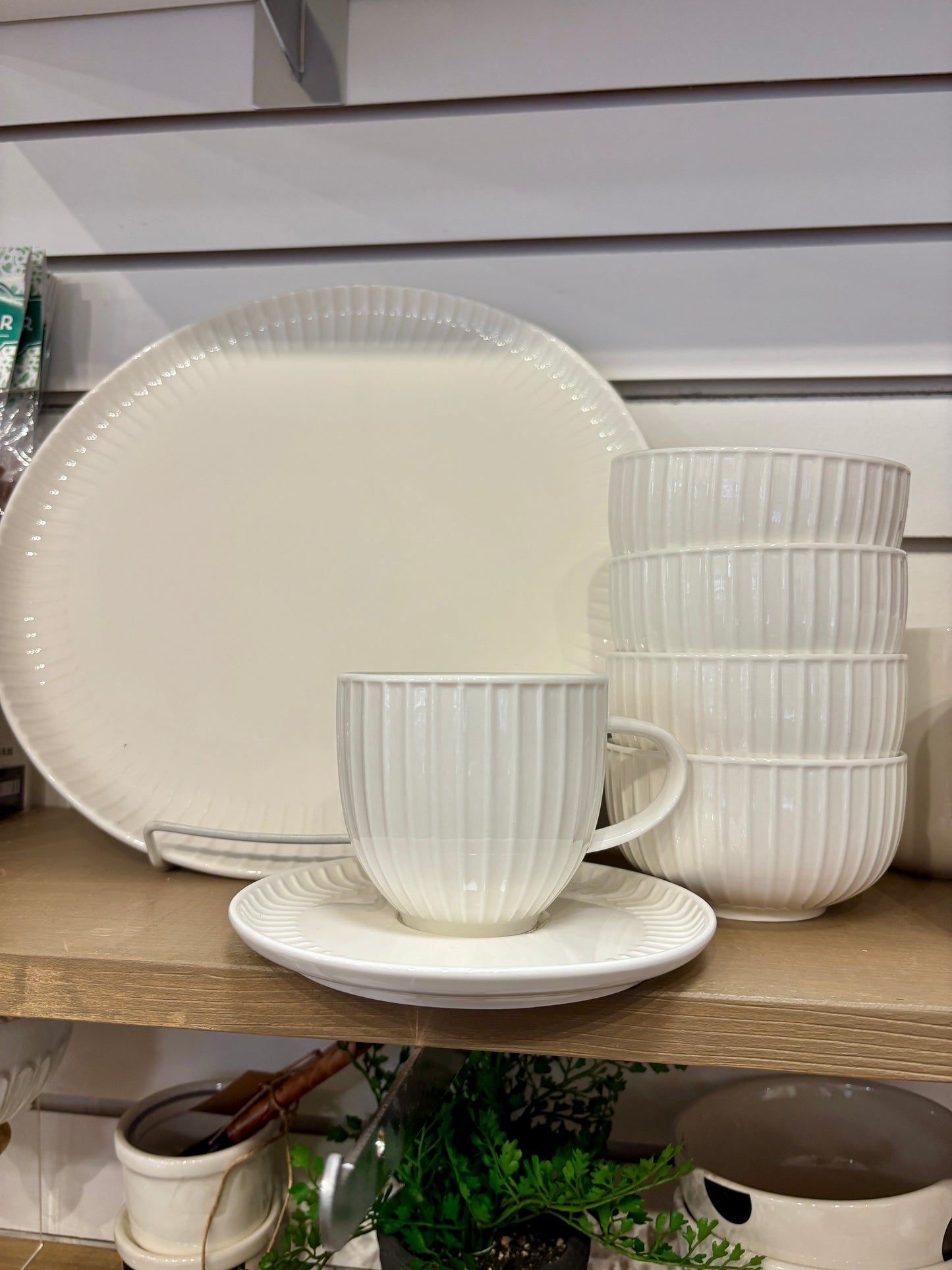 Bianca Tea Cup & Saucer