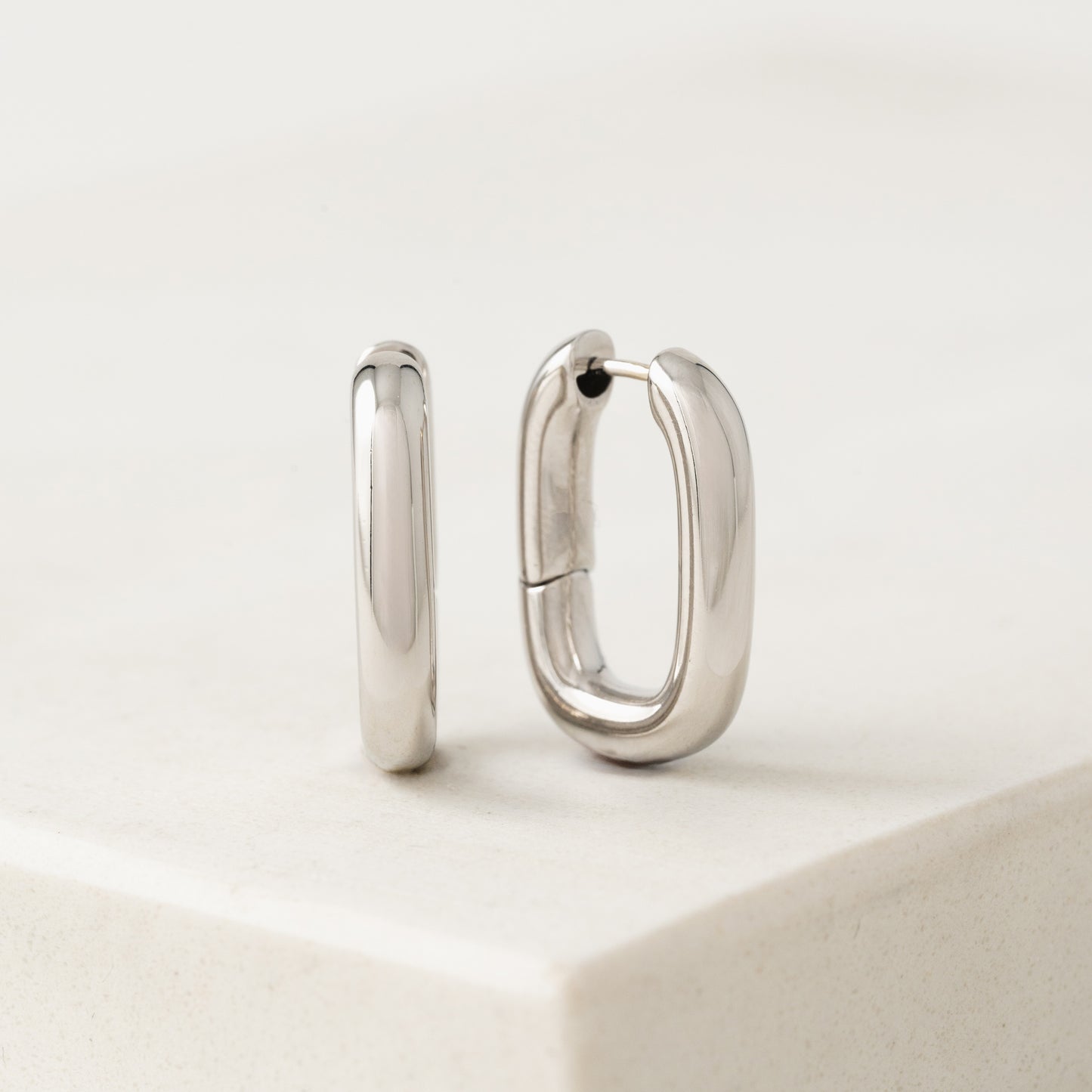 Midi Paperclip Puff Hoop Earrings