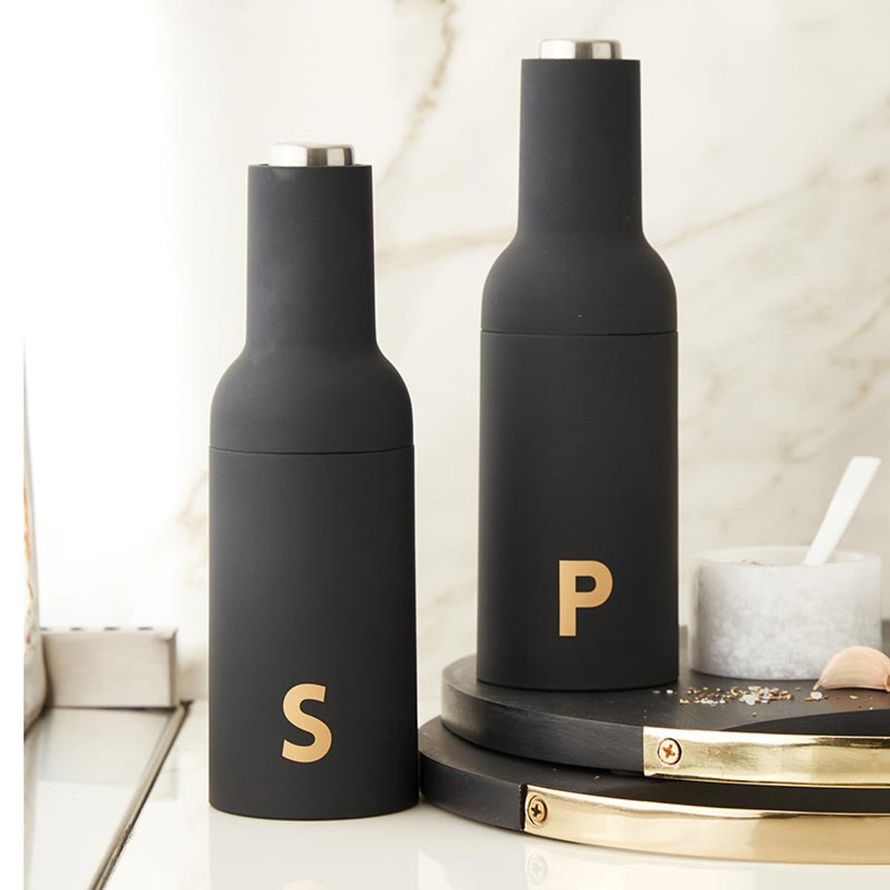 Electric Grinder Matte Black- Salt Letter S