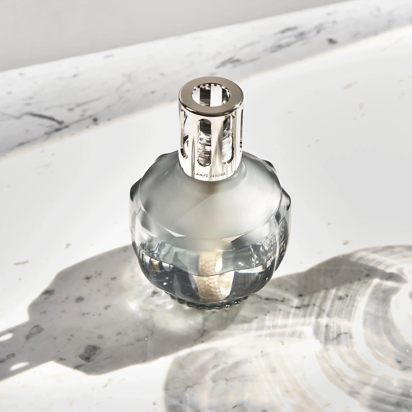 Grey Molecule Maison Berger Lamp