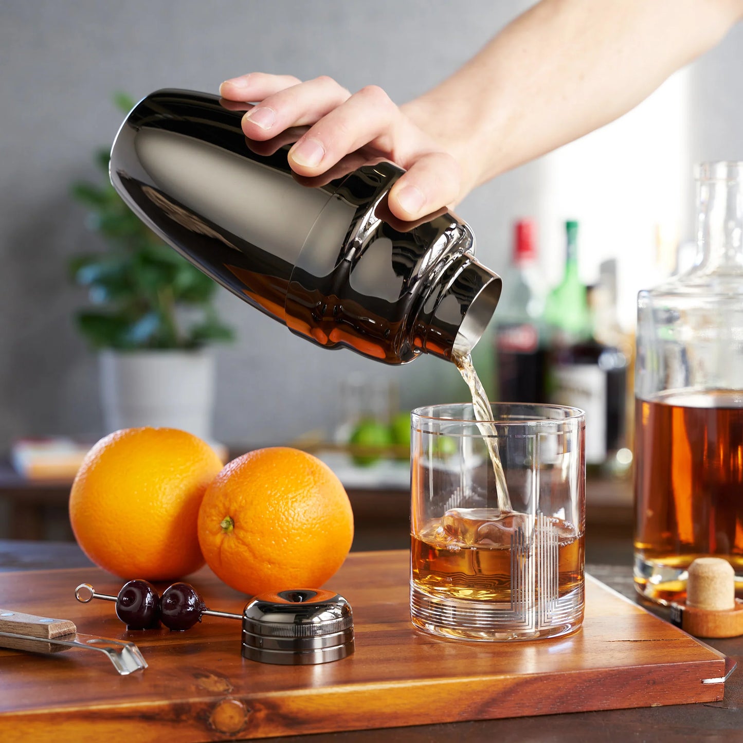 Warren Heavyweight Cocktail Shaker | Gunmetal