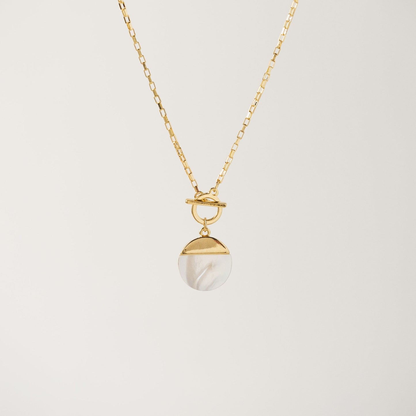 Oasis Toggle Necklace - White