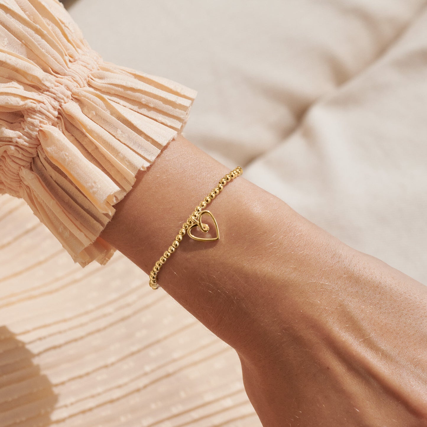 A Little 'Lucky To Have A Sister Like You' Bracelet In Gold-Tone Plating
