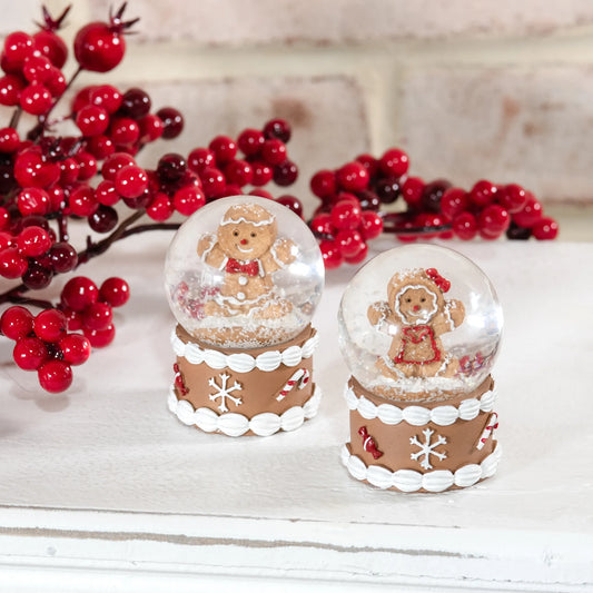 Mini Gingerbread Snow Globe